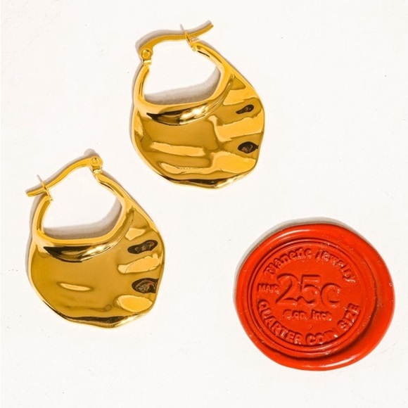 18K Gold Flat Hoop Earrings - Picture 4 of 5